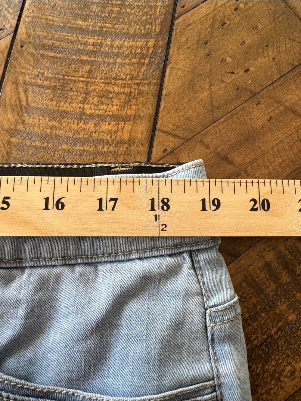Westbound Light Wash Women's Denim Shorts - Light Blue Size 14 - Picture 3 of 6